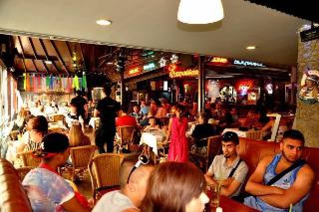 Bar