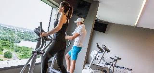 Desportos y Entretenimento