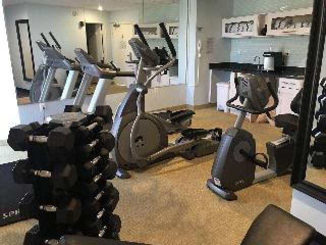 Desportos y Entretenimento