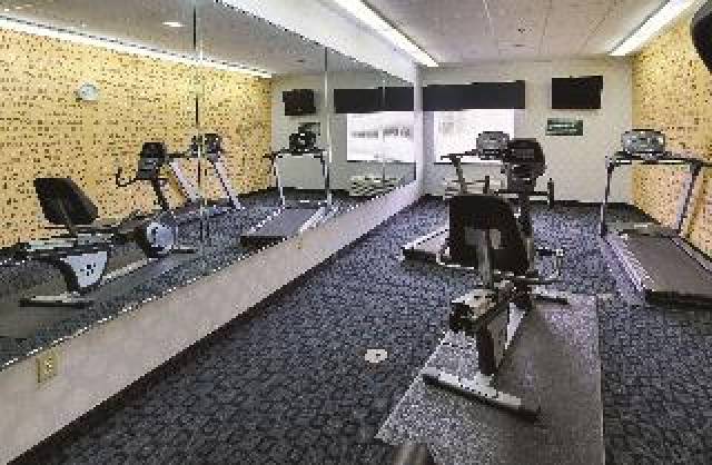 Desportos y Entretenimento