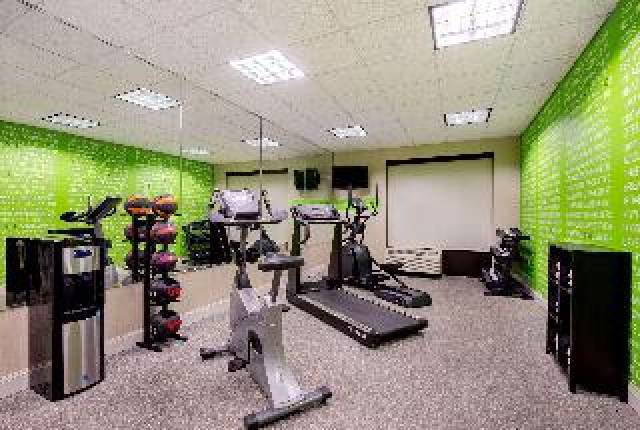 Desportos y Entretenimento