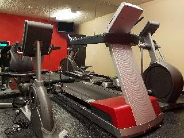 Desportos y Entretenimento