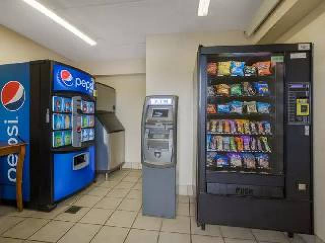 Desportos y Entretenimento