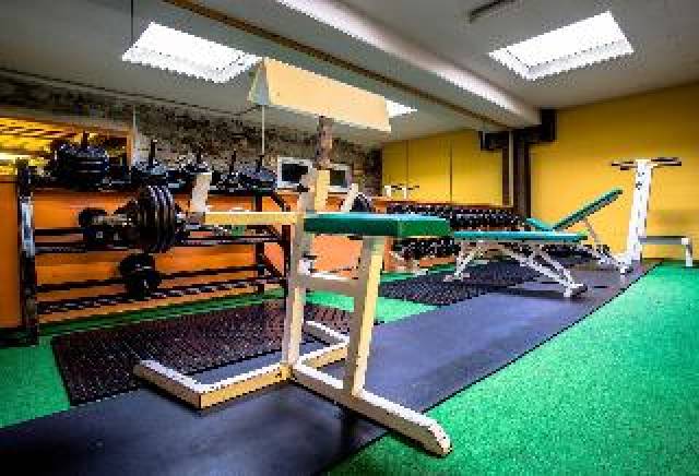 Desportos y Entretenimento