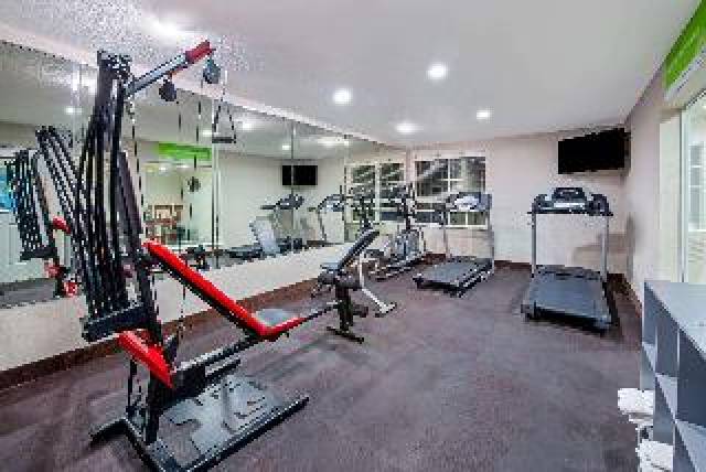 Desportos y Entretenimento