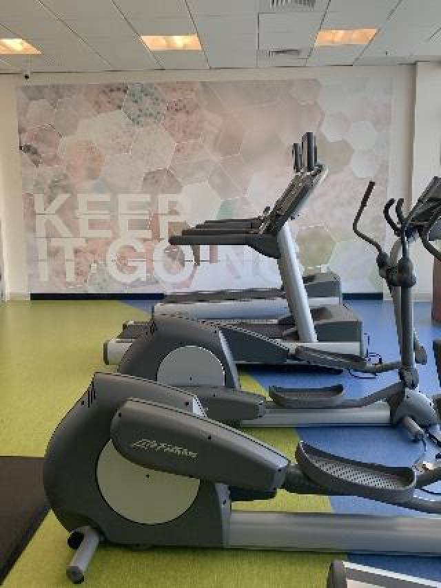 Desportos y Entretenimento