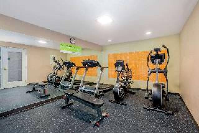 Desportos y Entretenimento