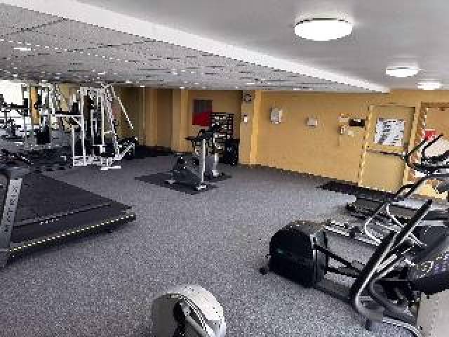 Desportos y Entretenimento