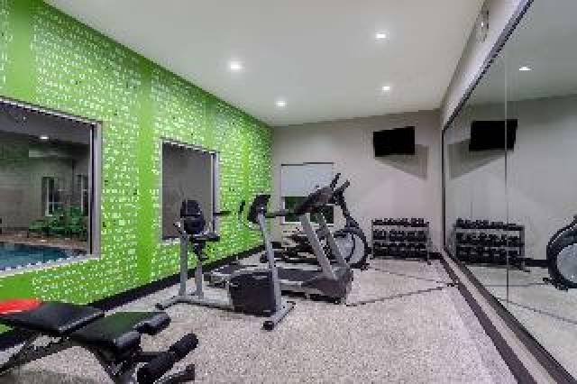 Desportos y Entretenimento