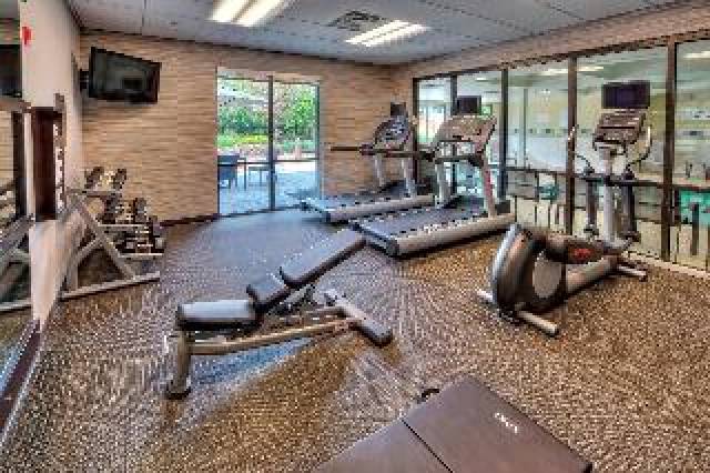 Desportos y Entretenimento