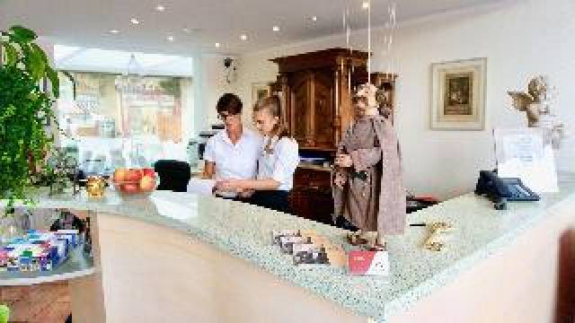 Desportos y Entretenimento