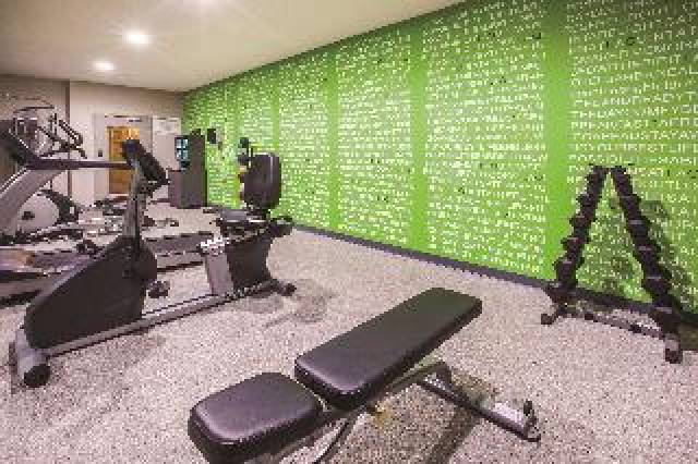 Desportos y Entretenimento