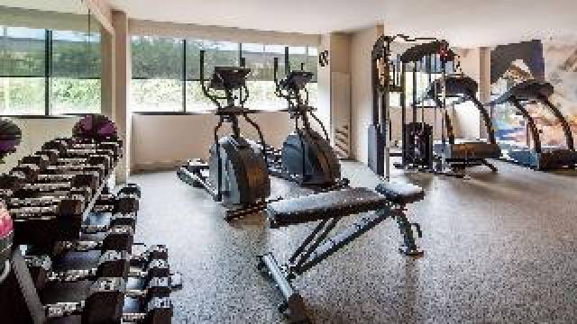 Desportos y Entretenimento