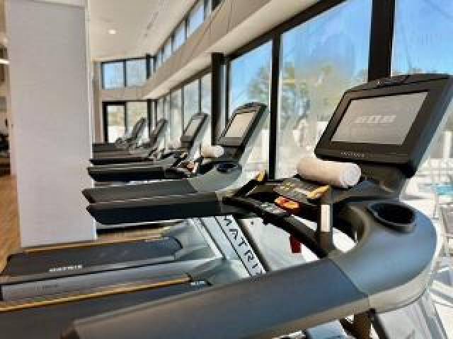 Desportos y Entretenimento