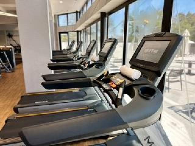 Desportos y Entretenimento