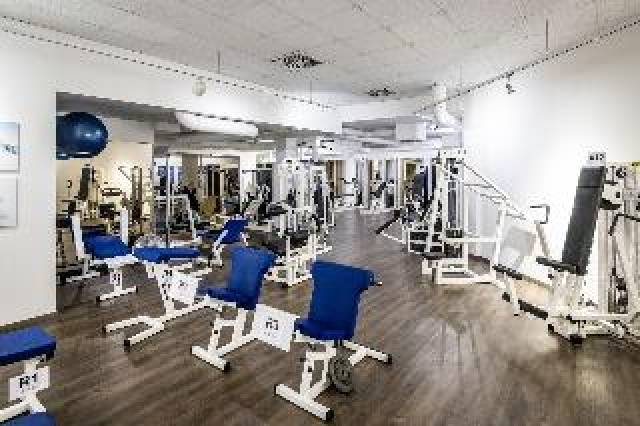 Desportos y Entretenimento