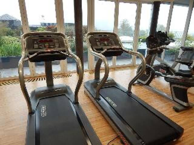 Desportos y Entretenimento