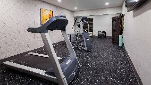 Desportos y Entretenimento