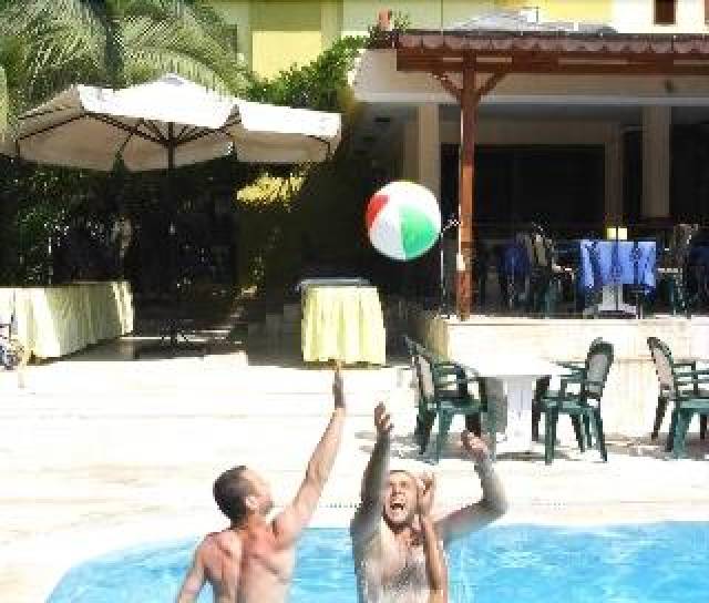 Desportos y Entretenimento