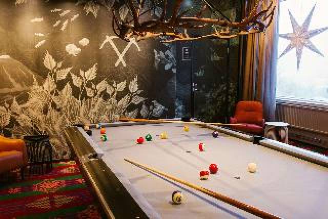 Bar