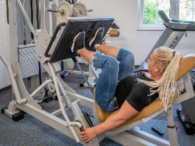 Desportos y Entretenimento