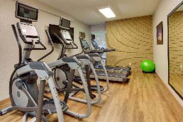 Desportos y Entretenimento