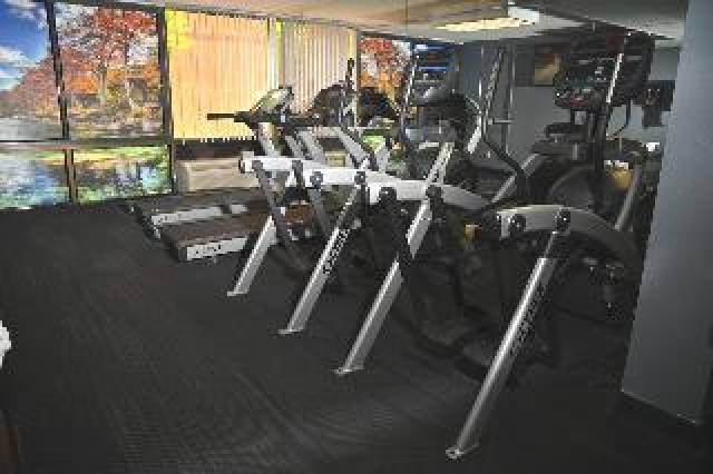 Desportos y Entretenimento
