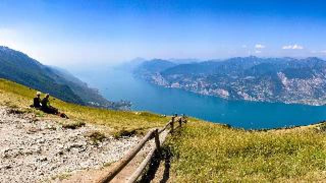 Desportos y Entretenimento