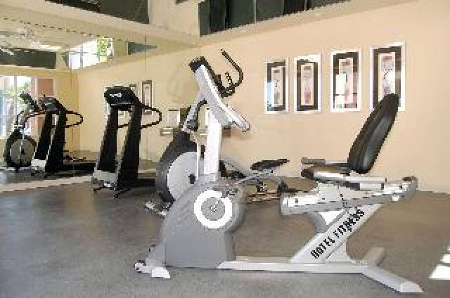 Desportos y Entretenimento