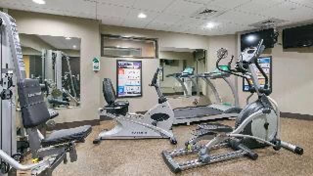 Desportos y Entretenimento