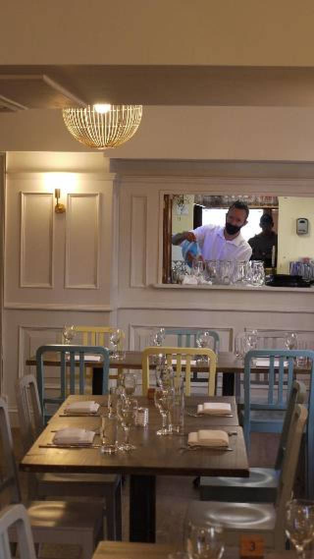 Bar