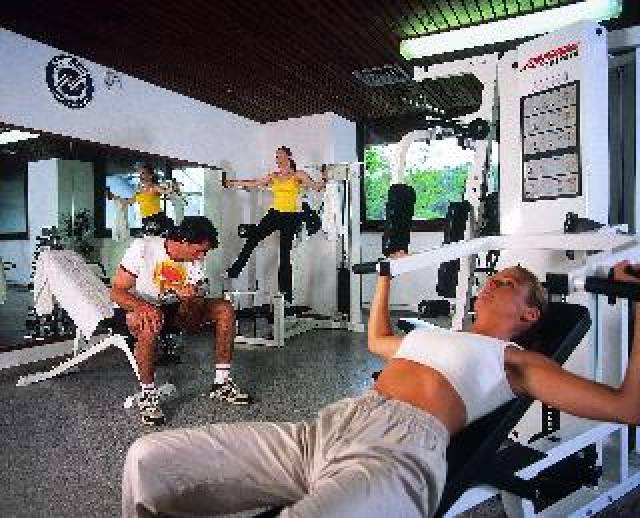 Desportos y Entretenimento