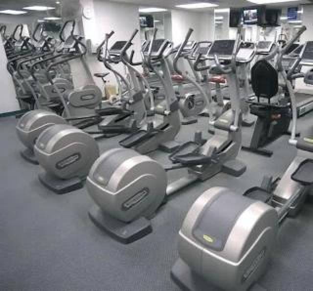 Desportos y Entretenimento