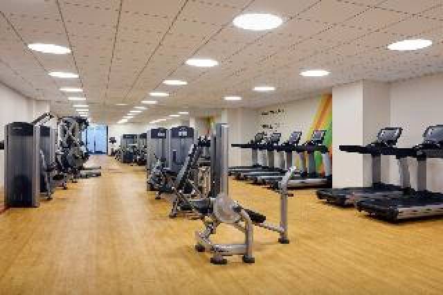 Desportos y Entretenimento