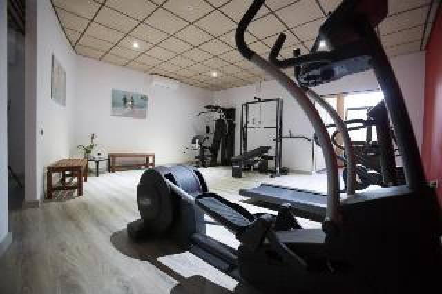Desportos y Entretenimento