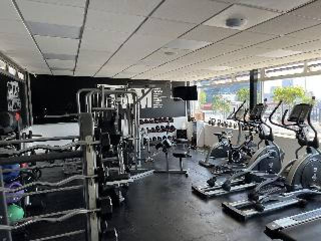 Desportos y Entretenimento
