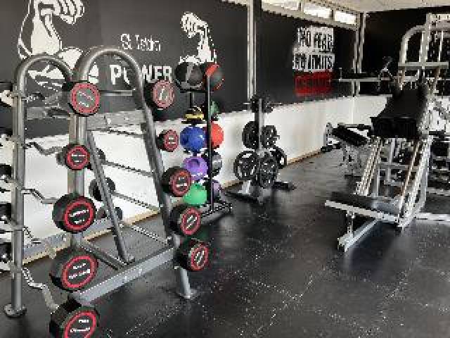Desportos y Entretenimento