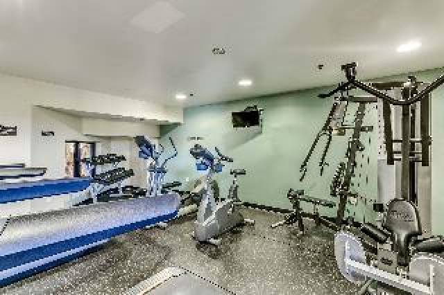 Desportos y Entretenimento