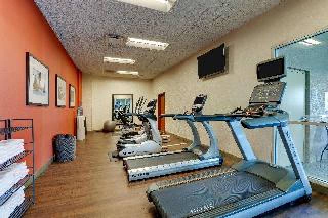 Desportos y Entretenimento