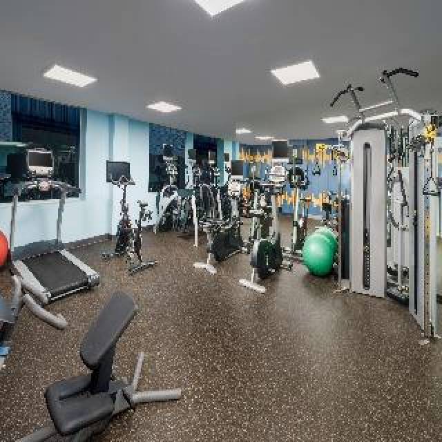 Desportos y Entretenimento