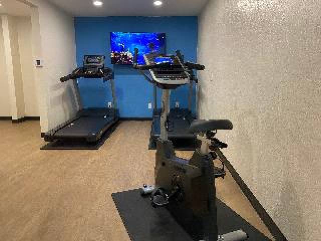 Desportos y Entretenimento