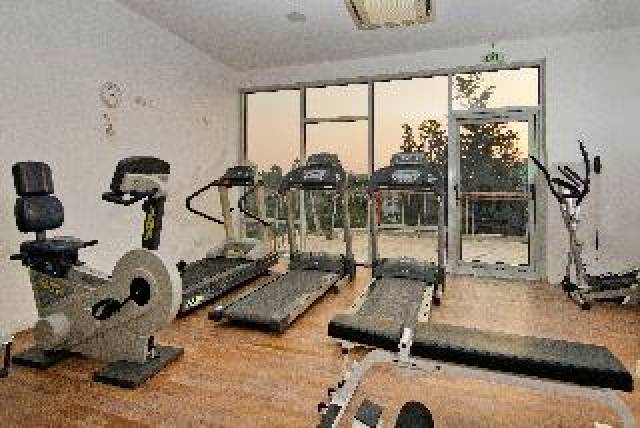 Desportos y Entretenimento