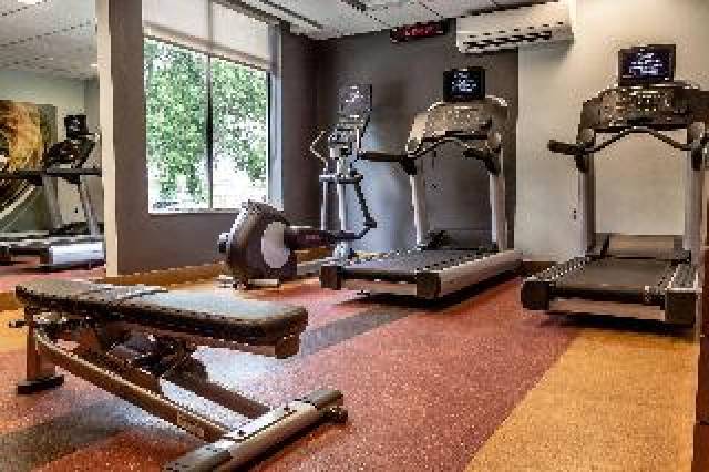 Desportos y Entretenimento