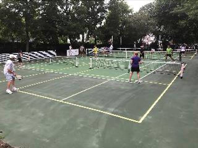 Desportos y Entretenimento