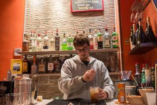 Bar
