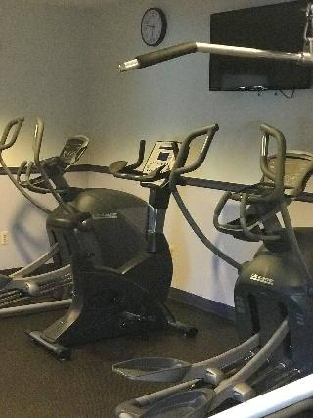 Desportos y Entretenimento