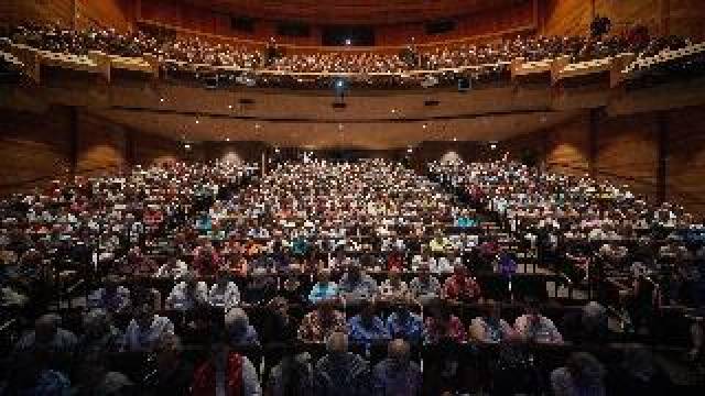 Desportos y Entretenimento