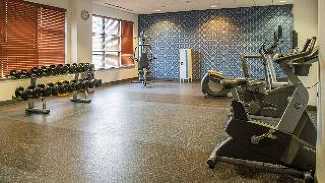 Desportos y Entretenimento
