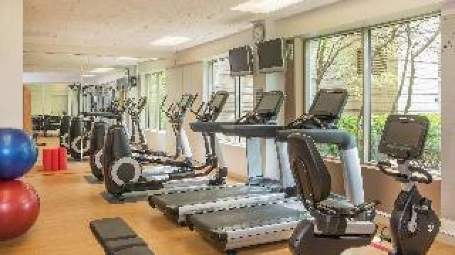 Desportos y Entretenimento