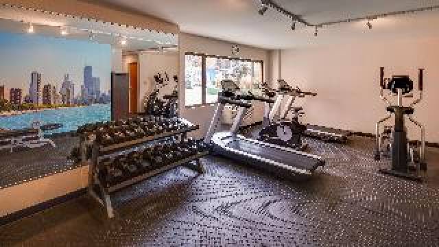 Desportos y Entretenimento